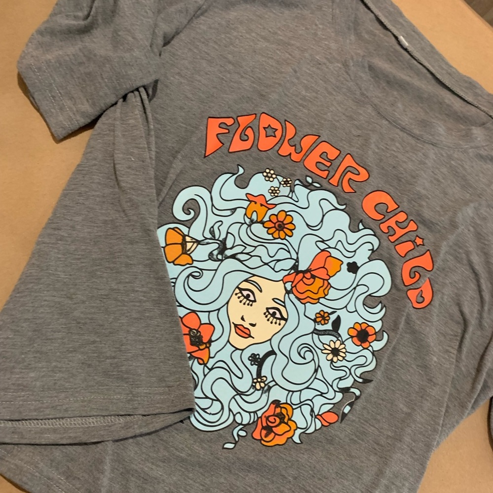 Hippie flower child crop